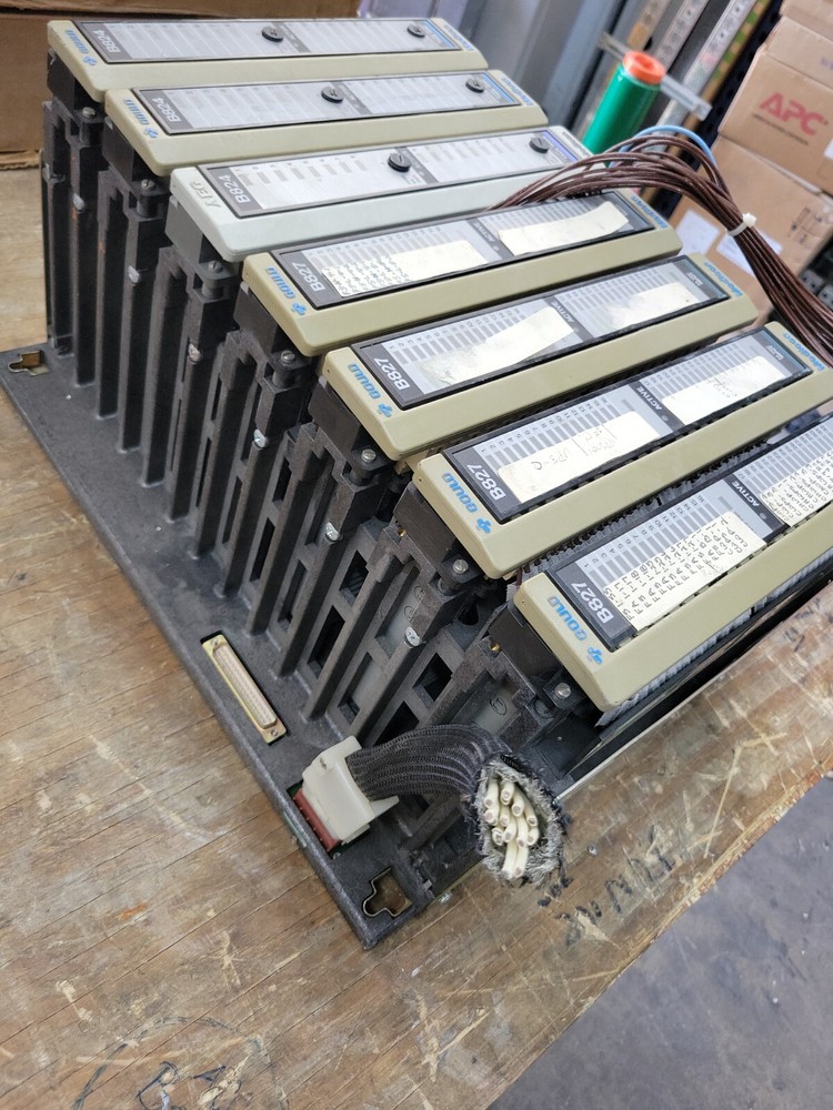 Gould Programmable Controller, Model AS-H819-100, 24vdc Output