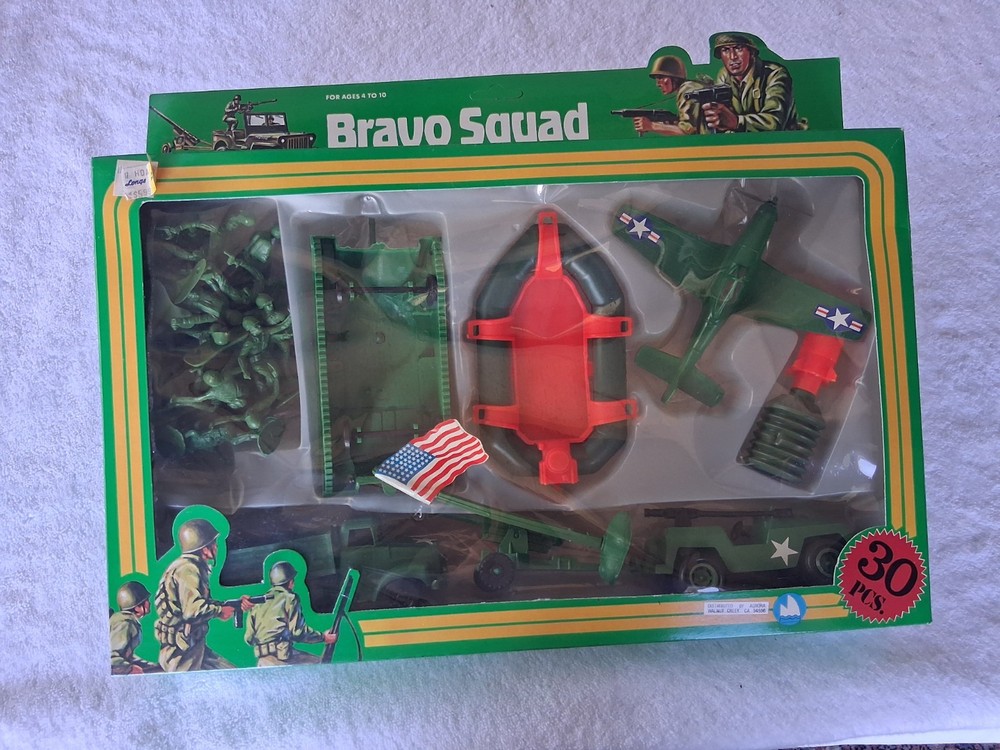 Unopened Bravo Squad Vintage Army Playset