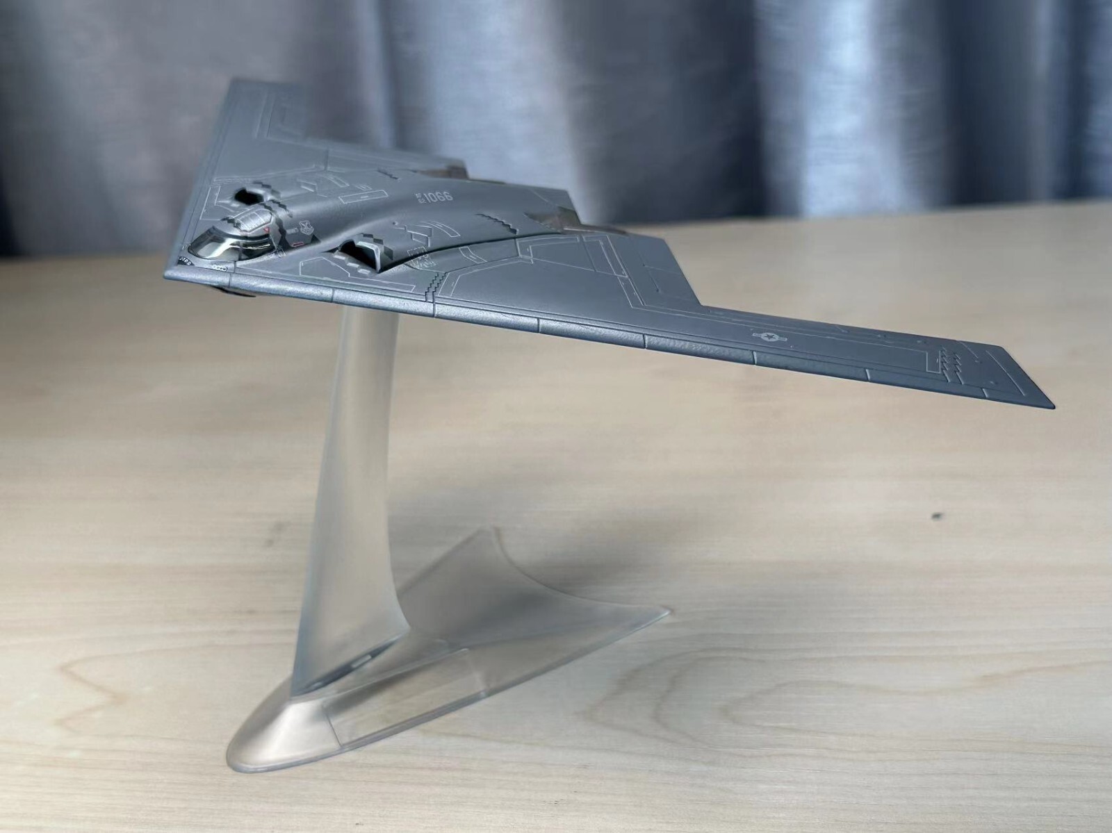 WLTK USAF B-2A America Spirit Stealth Bomber 1/200 Diecast Model Exquisite Ver