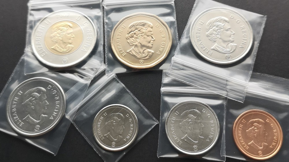 ***CANADA 2007 UNCIRCULATED COINS SET ***