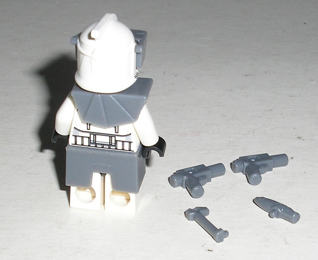 Lego Star Wars CLONE TROOPER (Phase 1) (Dark Bluish Gray Gear) Minifigure 7679