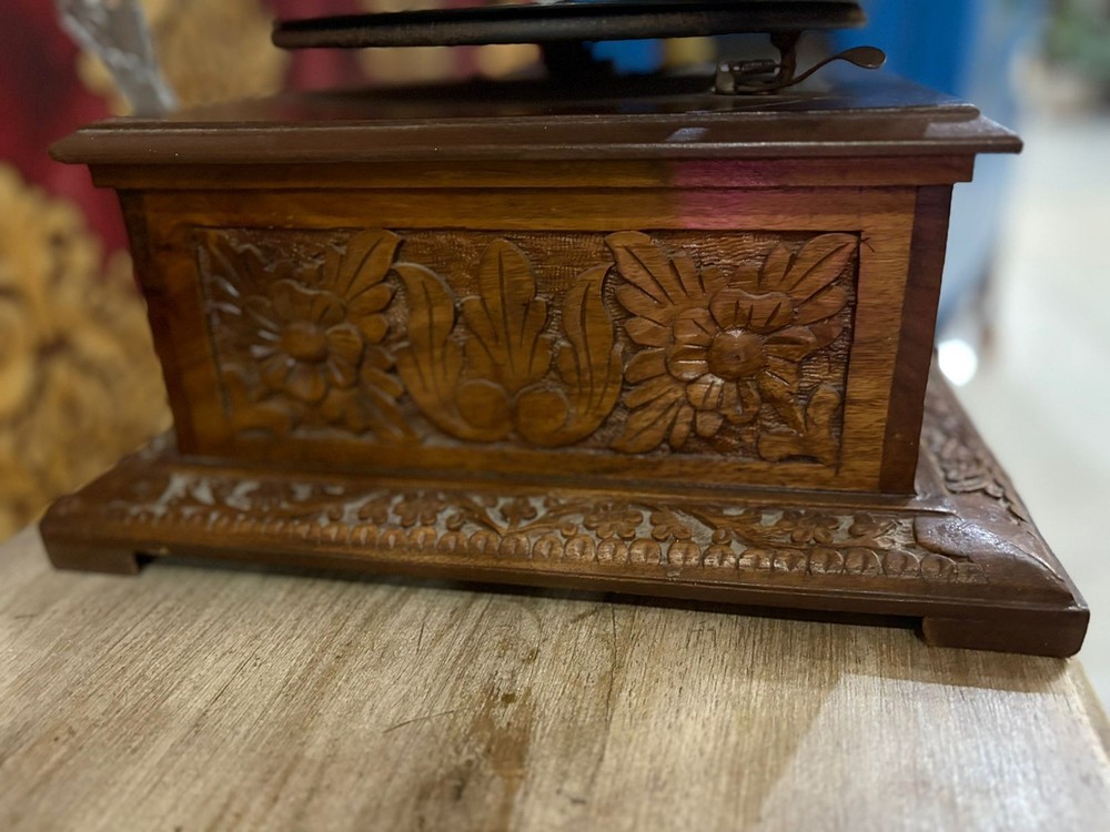 HMV Antique Gramophone Fully Functional Working Phonograph, win-up record player