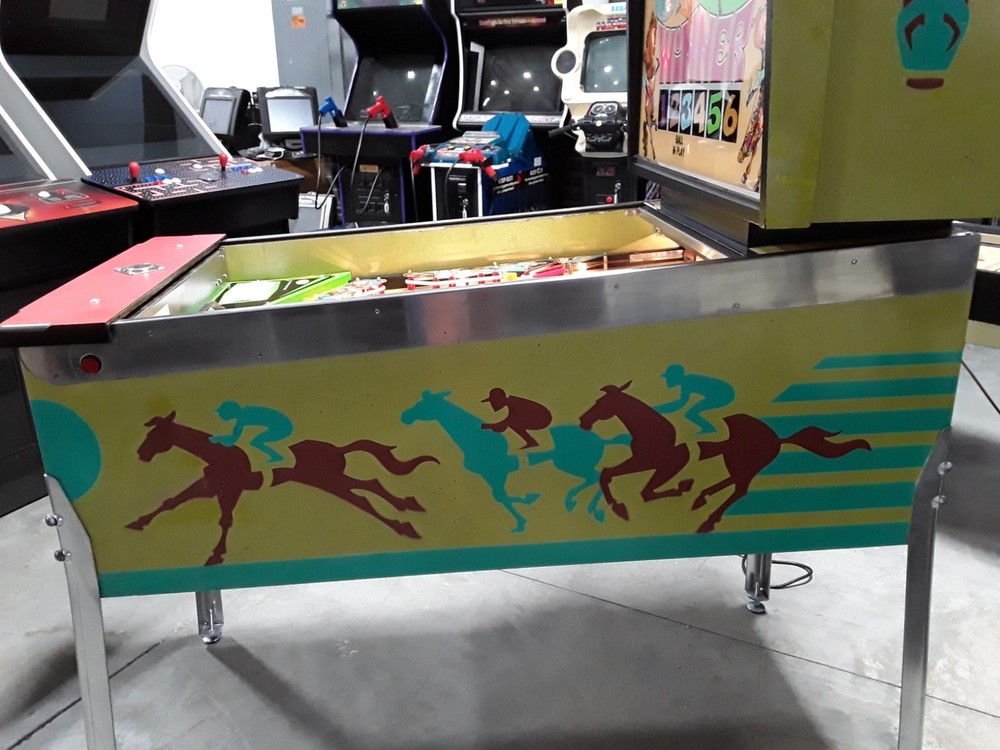 Winner Pinball Machine by Williams