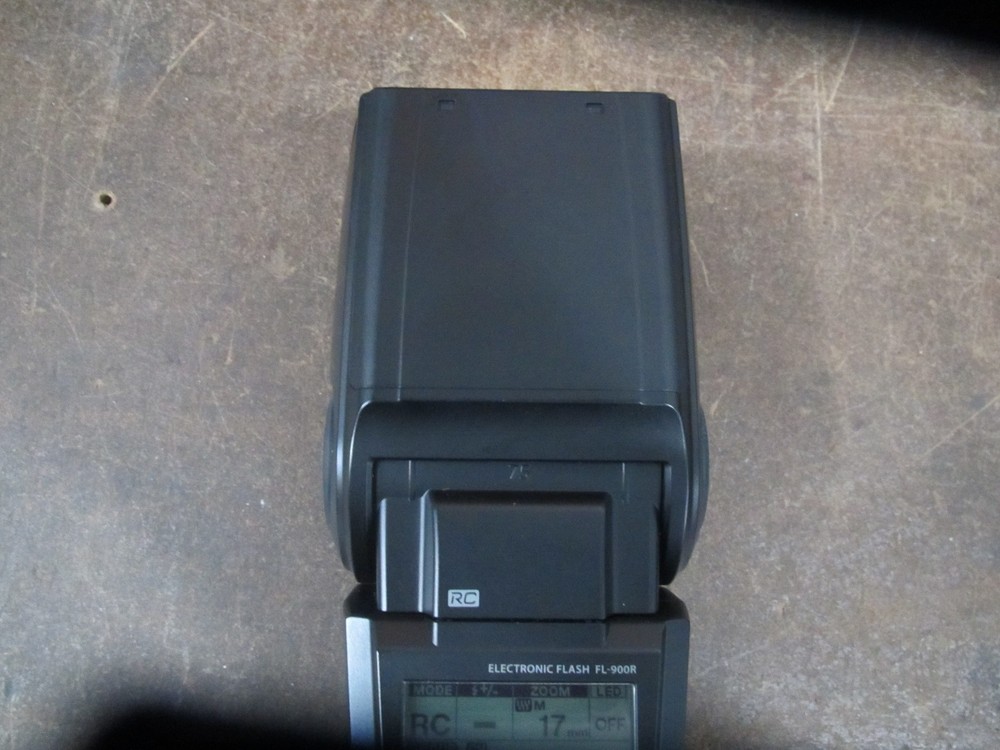 Olympus FL-900R Flash Unit for OM System Cameras Excellent