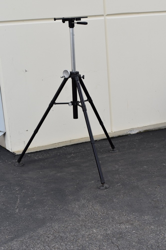 Renishaw tripod base