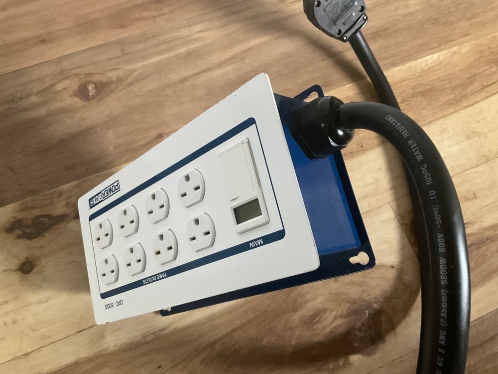 Powerbox DPC-8000 light controller