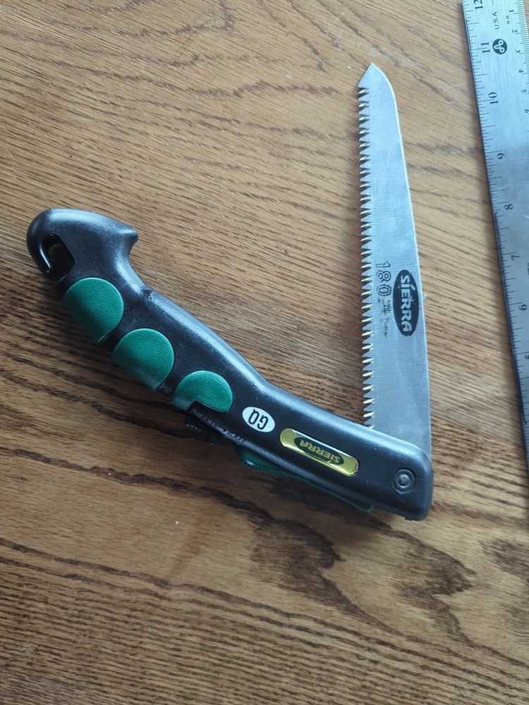 Sierra Foldable Saw With Locking Mechanism