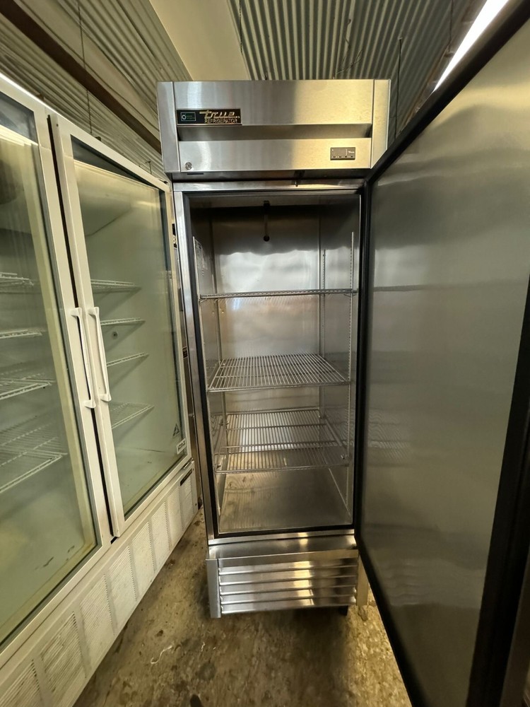 True T-23HC 27" Solid Door Reach-in Refrigeration