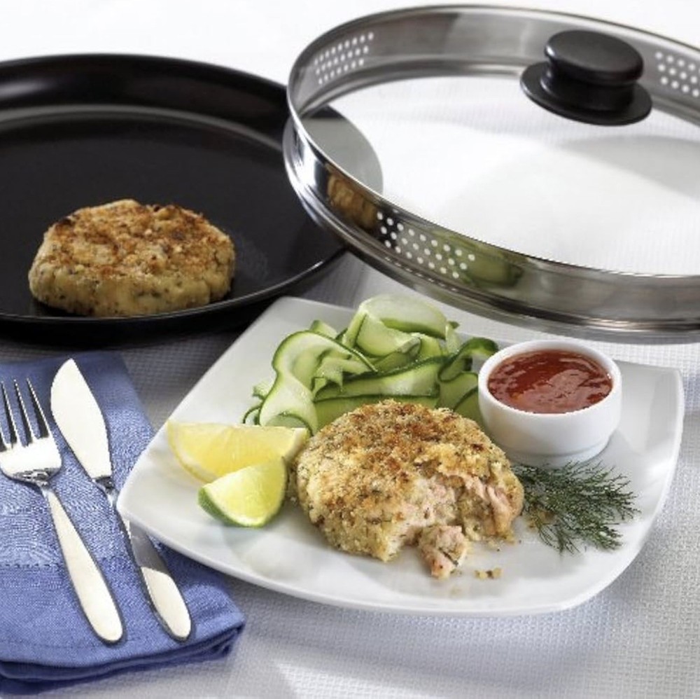 Waveware Microwave Food Warmer/Cook Covered Crisping Dish