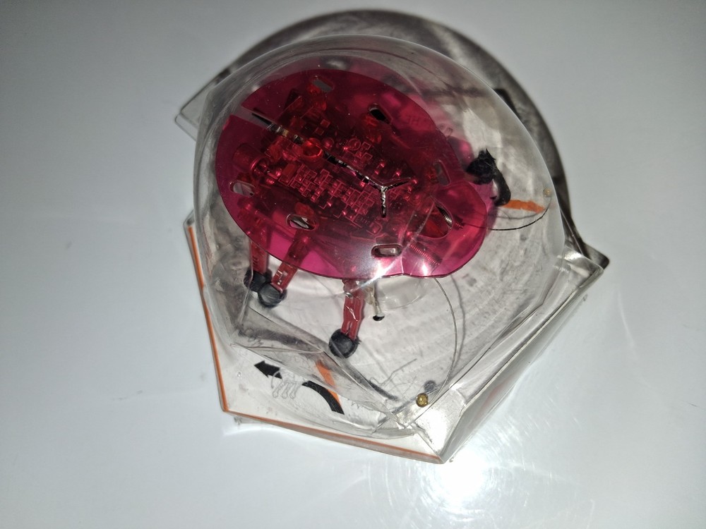 HexBug Red Pink Beetle Robotic Micropet Robot Hex Bug 60-206 Dented Package NEW!