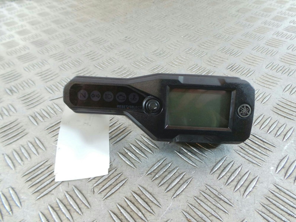 2016 YAMAHA WR 125  SPEEDOMETER CLOCKS