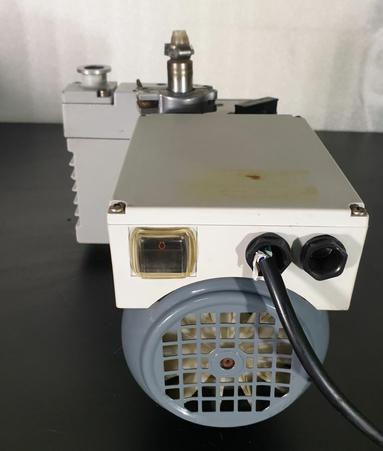 LEYBOLD D16B Rotary Vane Pump.