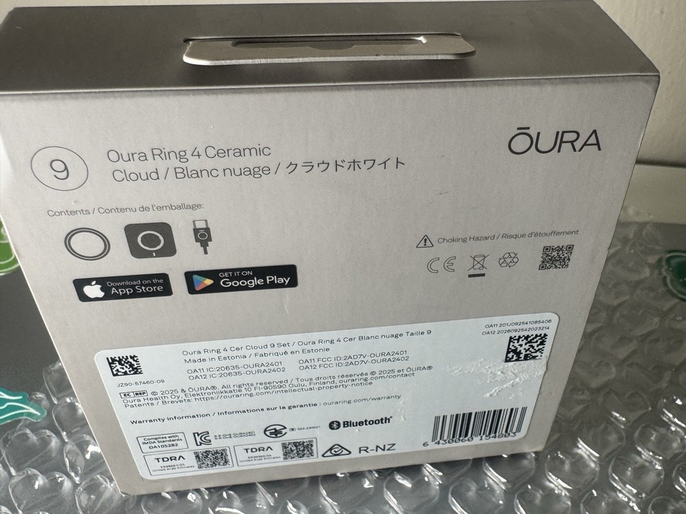 Oura Ring 4 Ceramic Cloud Bluetooth Activity Tracker Size 9 iOS Android