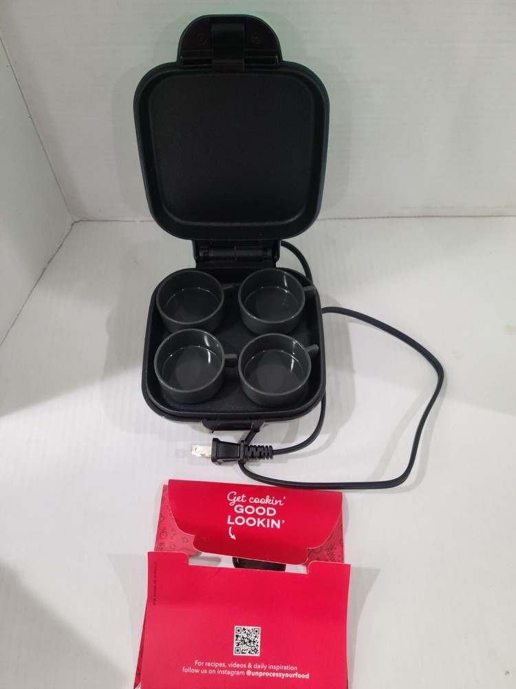 Dash D Deluxe Egg Bite Maker 4 Egg Bites Silicone Molds included.