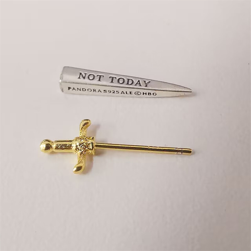 pandora Thrones Needle Single Earring Game of