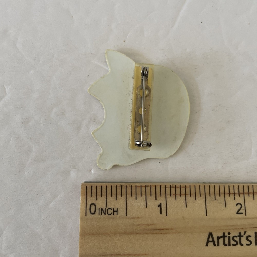 Vintage Apple Computer Pin With Rainbow Apple Logo