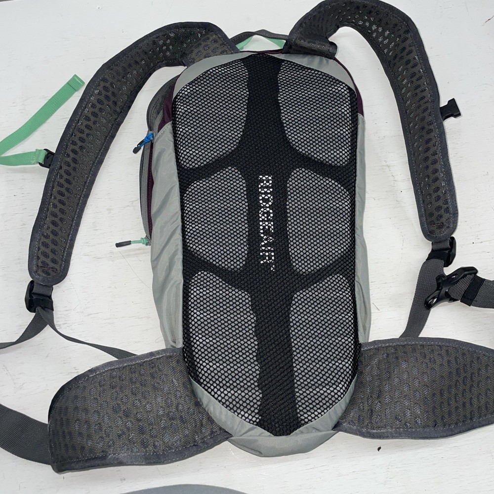 Platypus B-line Xc 8.0 Camelback Backpack Hydration Pack Burgundy / Gray