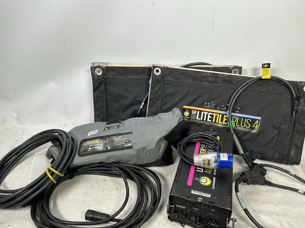 LiteGear LiteTile Plus 4 - 2 Light Kit with Accessories and Case