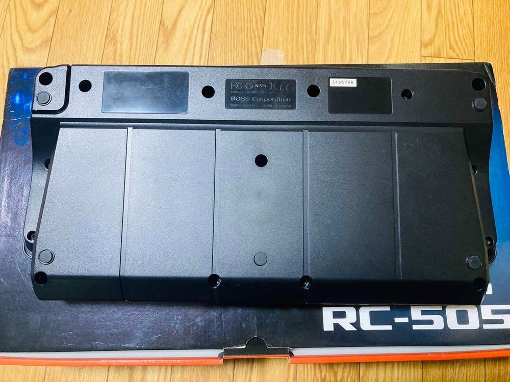BOSS RC-505 Loop Station Table Top Model Multi Effects DJ machine Japan