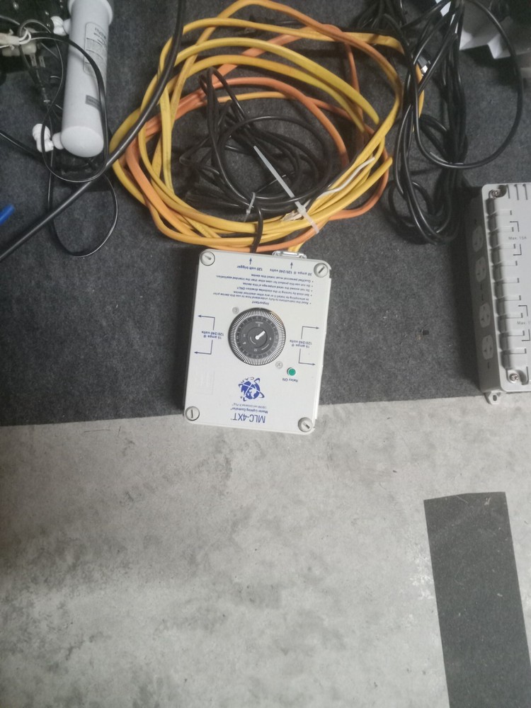 MLC-4XT Light Controller