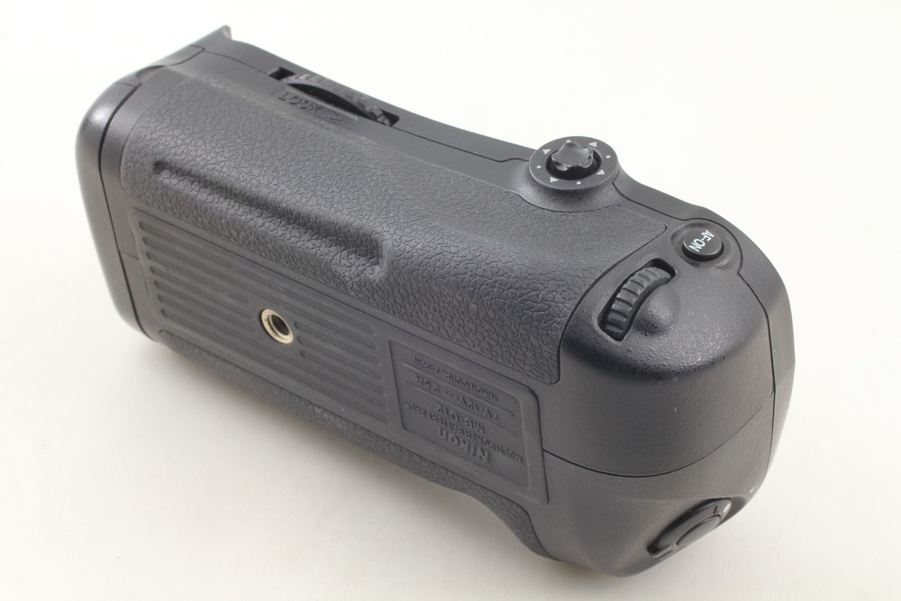 [MINT] Nikon Multi-power Battery Pack MB-D12 From JAPAN