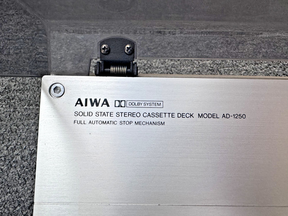 AIWA AD-1250 Solid State Cassette Deck, JAPAN, TURNS ON