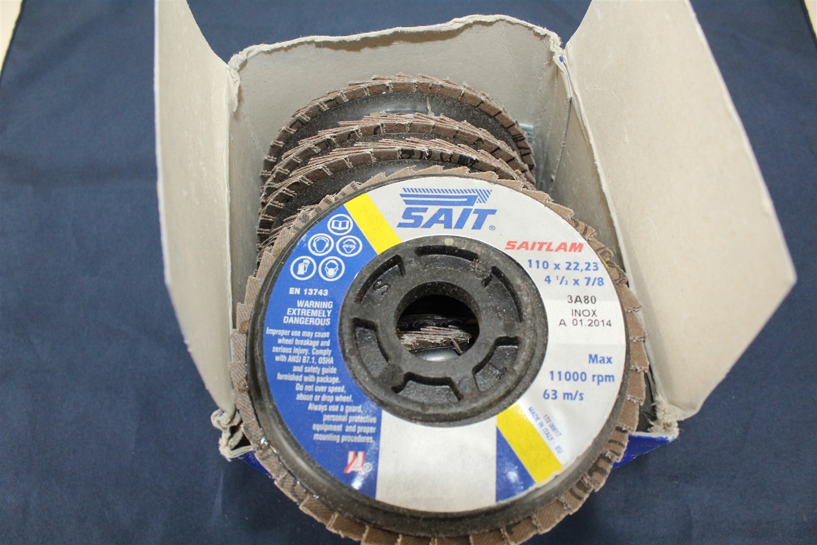 United Abrasives/SAIT 73380 4-1/2 by 7/8 3AX 80X SAITlam Flap Disc, 10-Pack