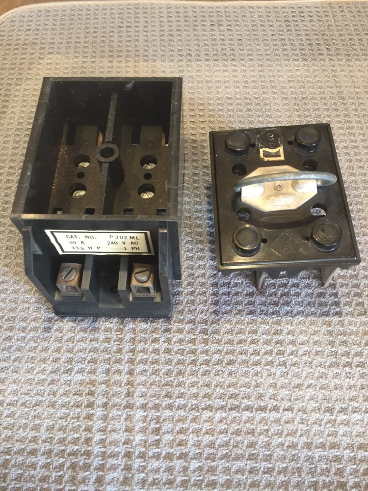 ITE WALKER P302ML 30AMP 240VOLT FUSE BLOCK AND 30AMP PULLOUT