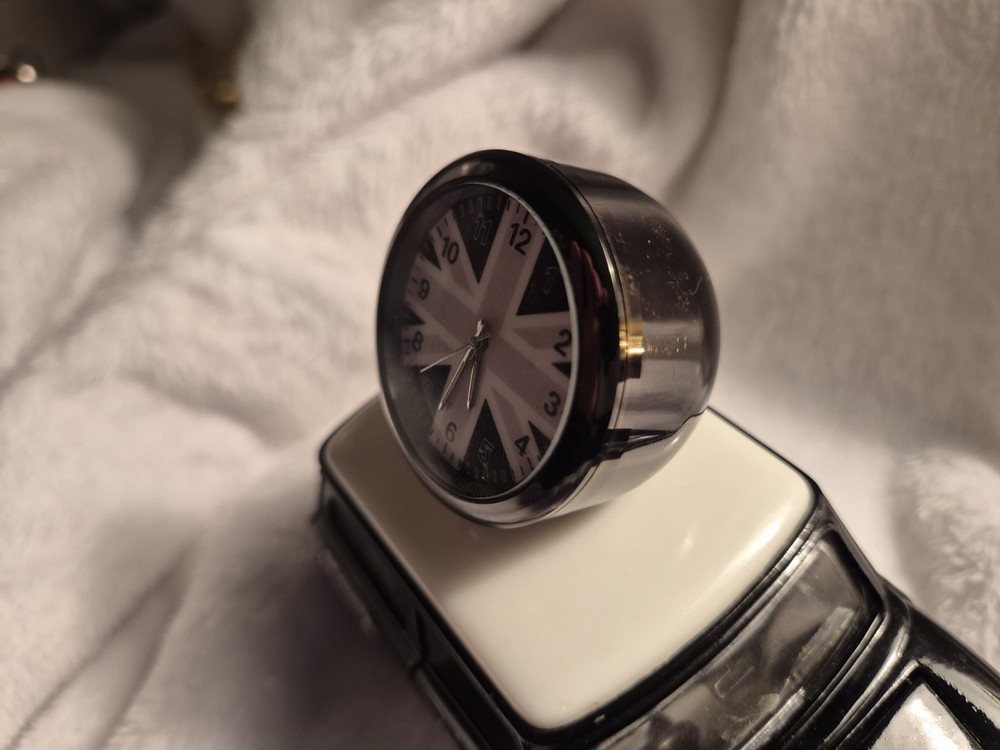 Mini Cooper Scale Model Car Retro Desk Clock - Black
