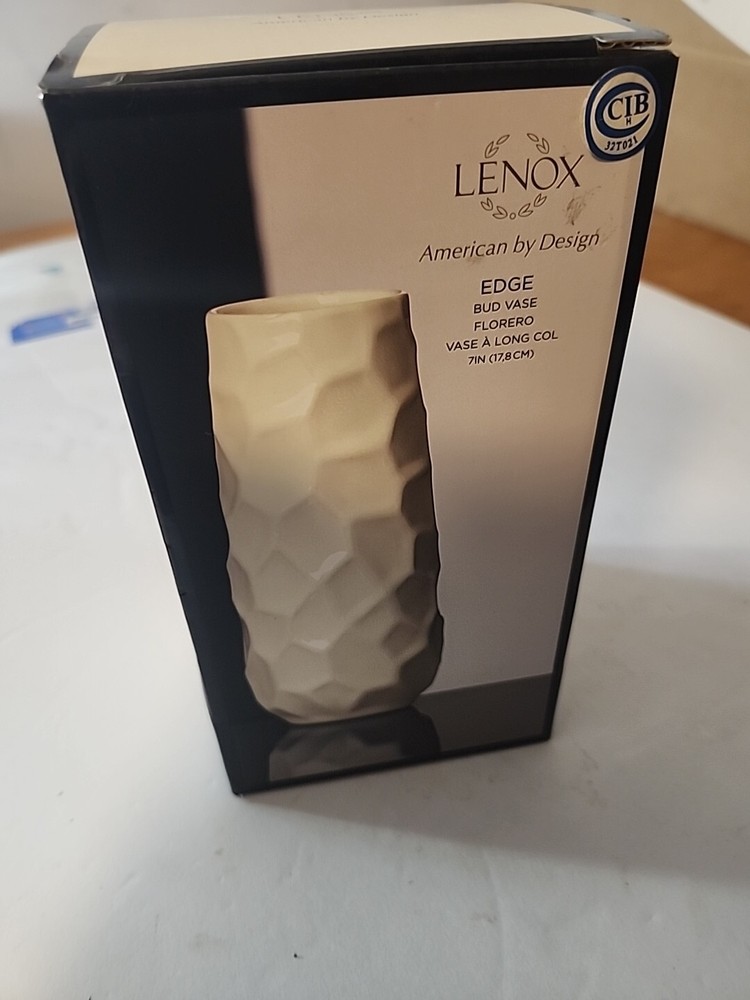 Lenox Bud Vase "Edge"