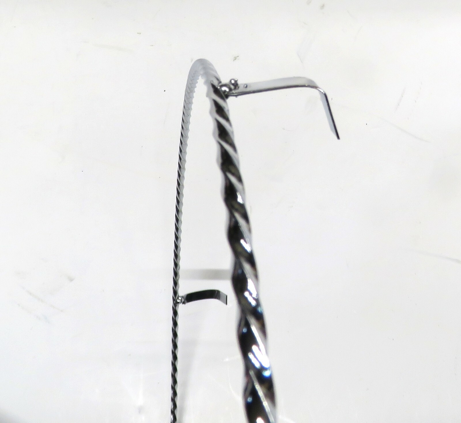 Pair Lowrider Chrome 20 inch Rim Twisted Trim Rim Rings