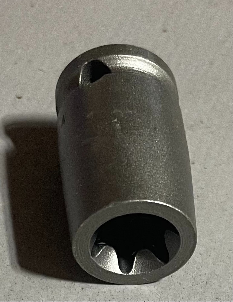 Apex TX-3114 E-14 3/8” Square Drive Torx Socket for External Torx Screws