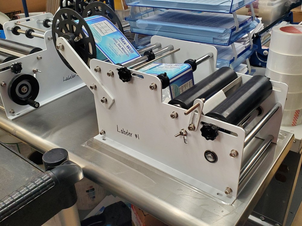 MT-30 Bottle Labeler