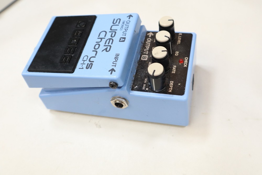 Boss CH-1 SUPER Chorus Effects Pedal