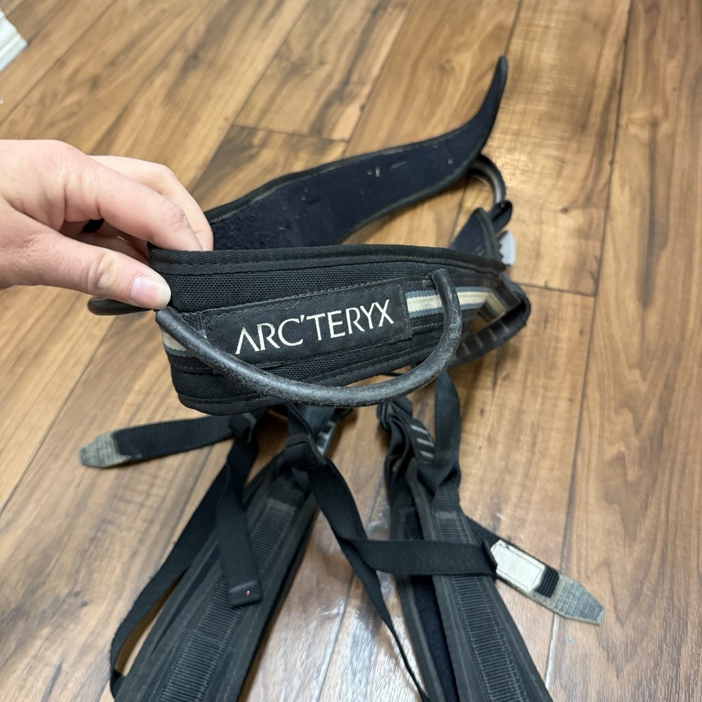 Vintage Arcteryx Climbing Harness Adjustable Black Size Large