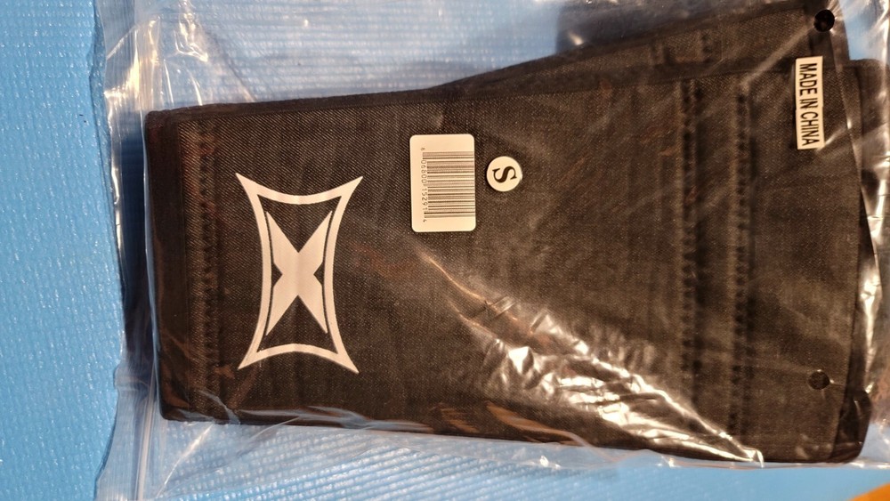 Mark Bell Sling Shot STrong Knee Sleeves grippy size small