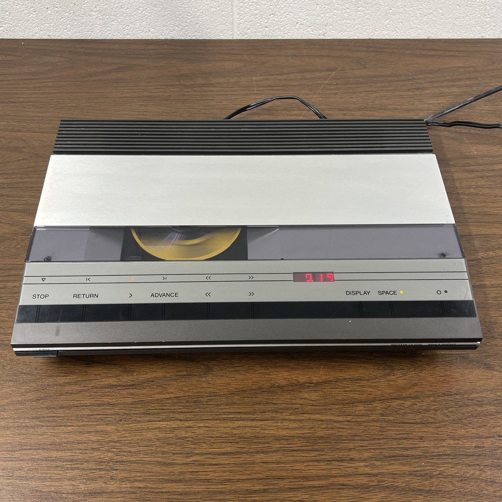 Bang & Olufsen Beogram CD 3300 CD Player Working - SEE VIDEO / READ DESCRIPTION
