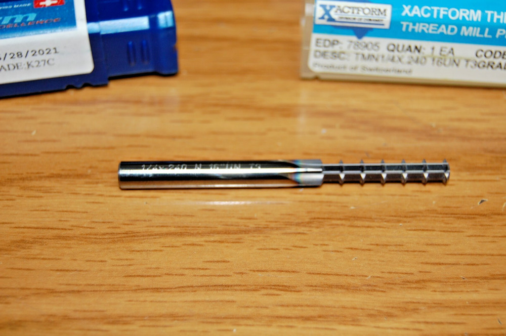 THREAD MILL 1/4" x .240 STRAIGHT FL SOLID CARBIDE XACTFORM# 78905