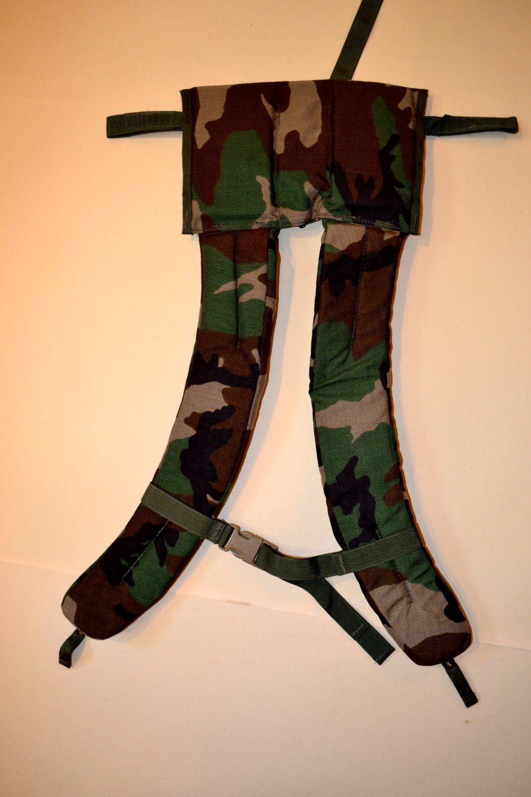 USGI MOLLE II WOODLAND BDU Camouflage Large Ruck Frame Shoulder Straps MFG -SDS