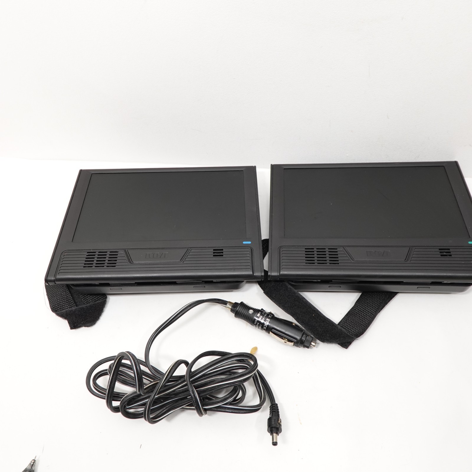 RCA 9" Twin Dual 2 Screens Mobile DVD Player for Car Headrest