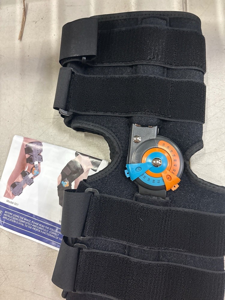 Hinged ROM Knee Brace Adjustable Immobilizer Medium M Left Or Right