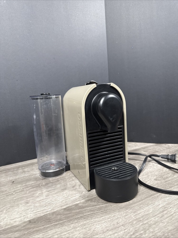 nespresso c50 coffee machine RARE. Works