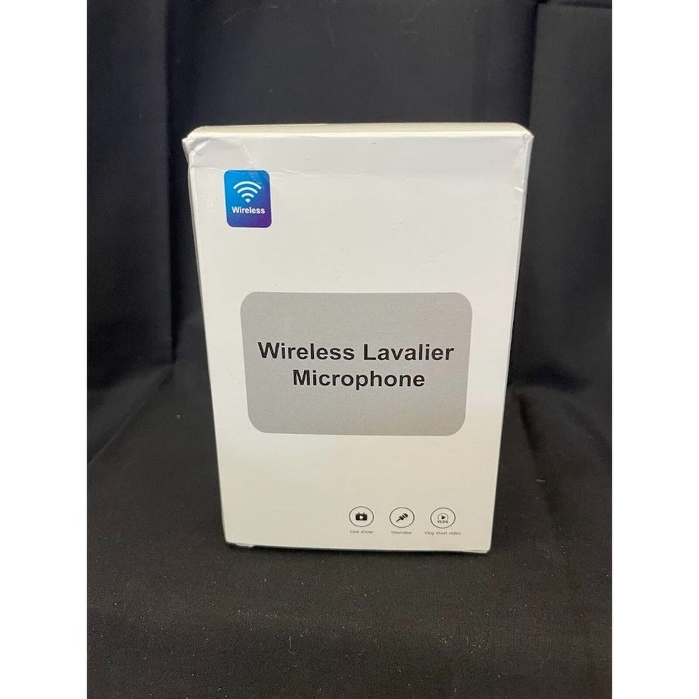 Wireless Lavalier Microphone with case NEW