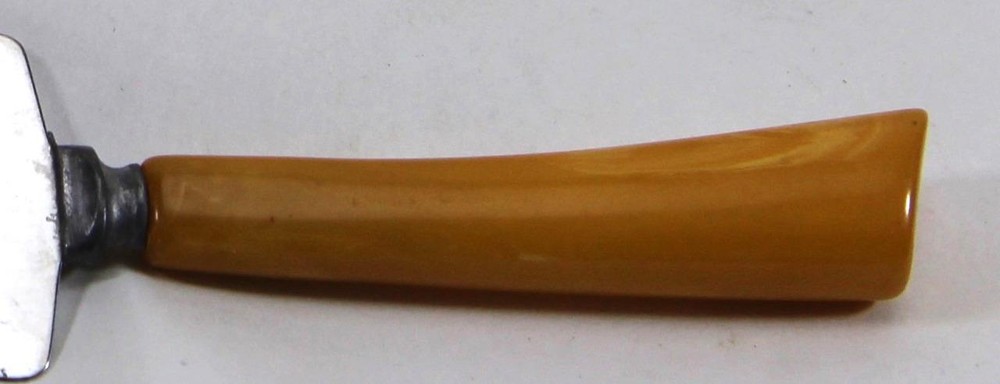 FS Seed Advertising Butterscotch Bakelite Cake Server/Pie Knife - TESTED