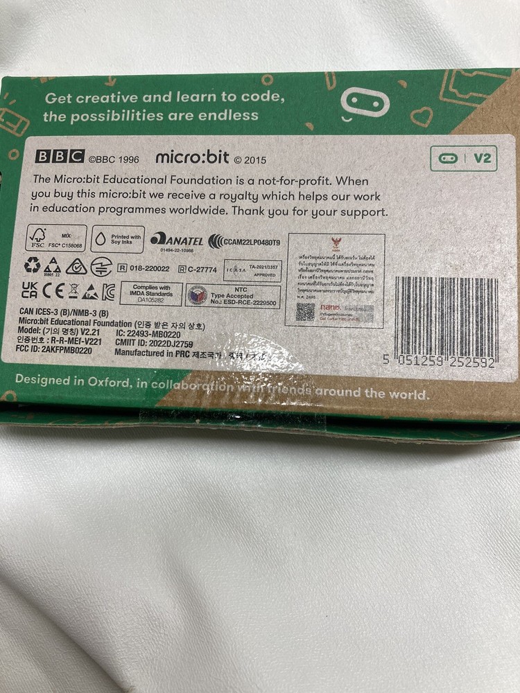 BBC Micro:Bit V2.21 Go Kit - Includes micro:bit Board, USB Cable, Battery Holder