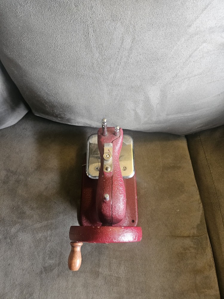 Vintage Stitch Mistress Child's Sewing Machine
