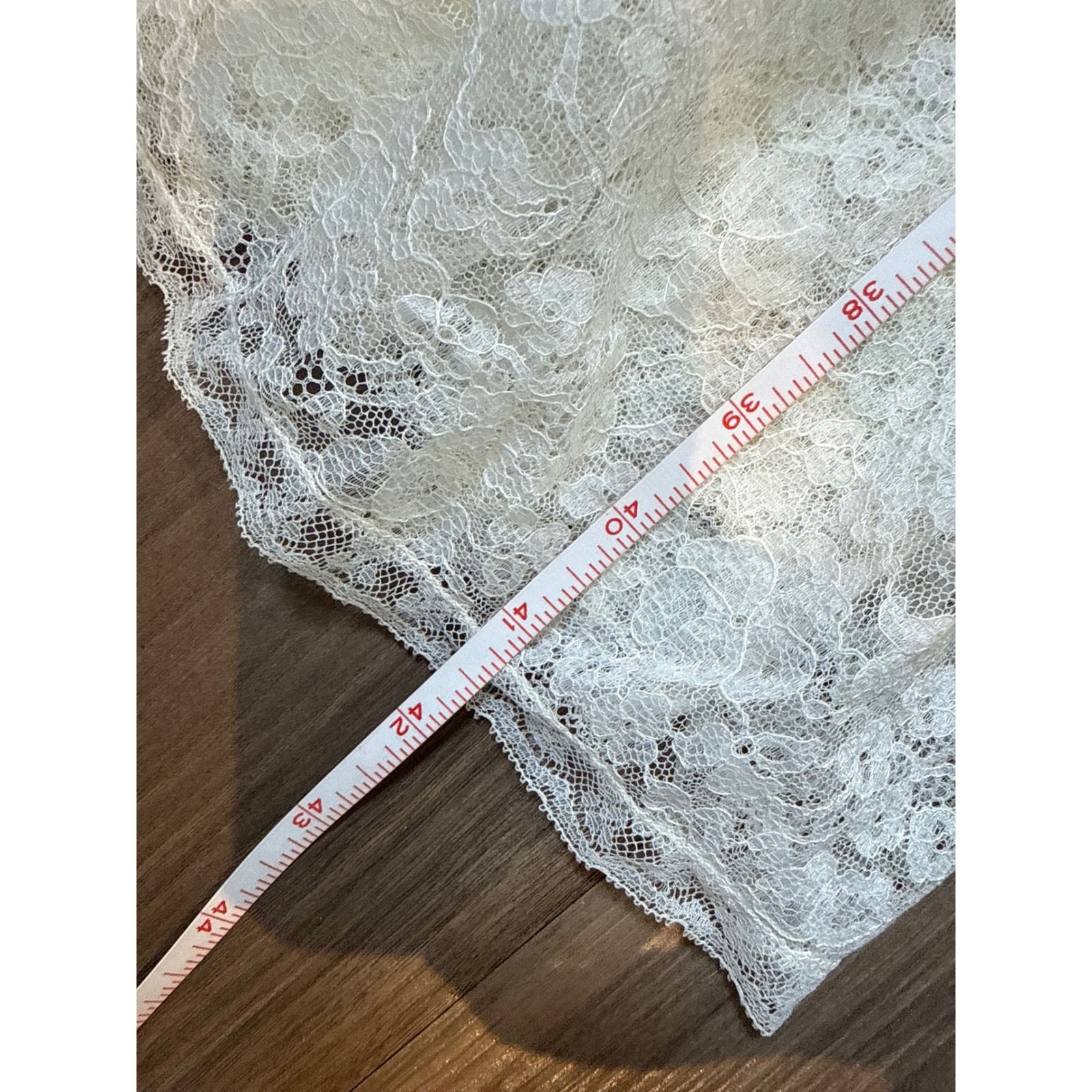 Vintage 1960's Van Raalte Lace Trimmed Full Slip Dress Size 32 Ivory Medium