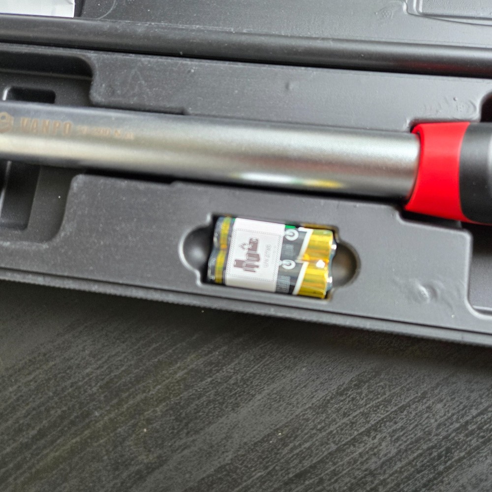 Vanpo Adjustable Torque Wrench - 2.2-44.2 ft.lb with Precise LED Notifications