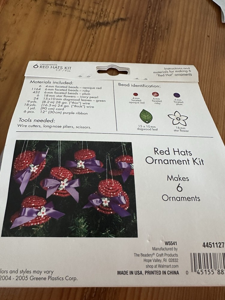 Beaded Red Hats Ornament Kit Makes 6