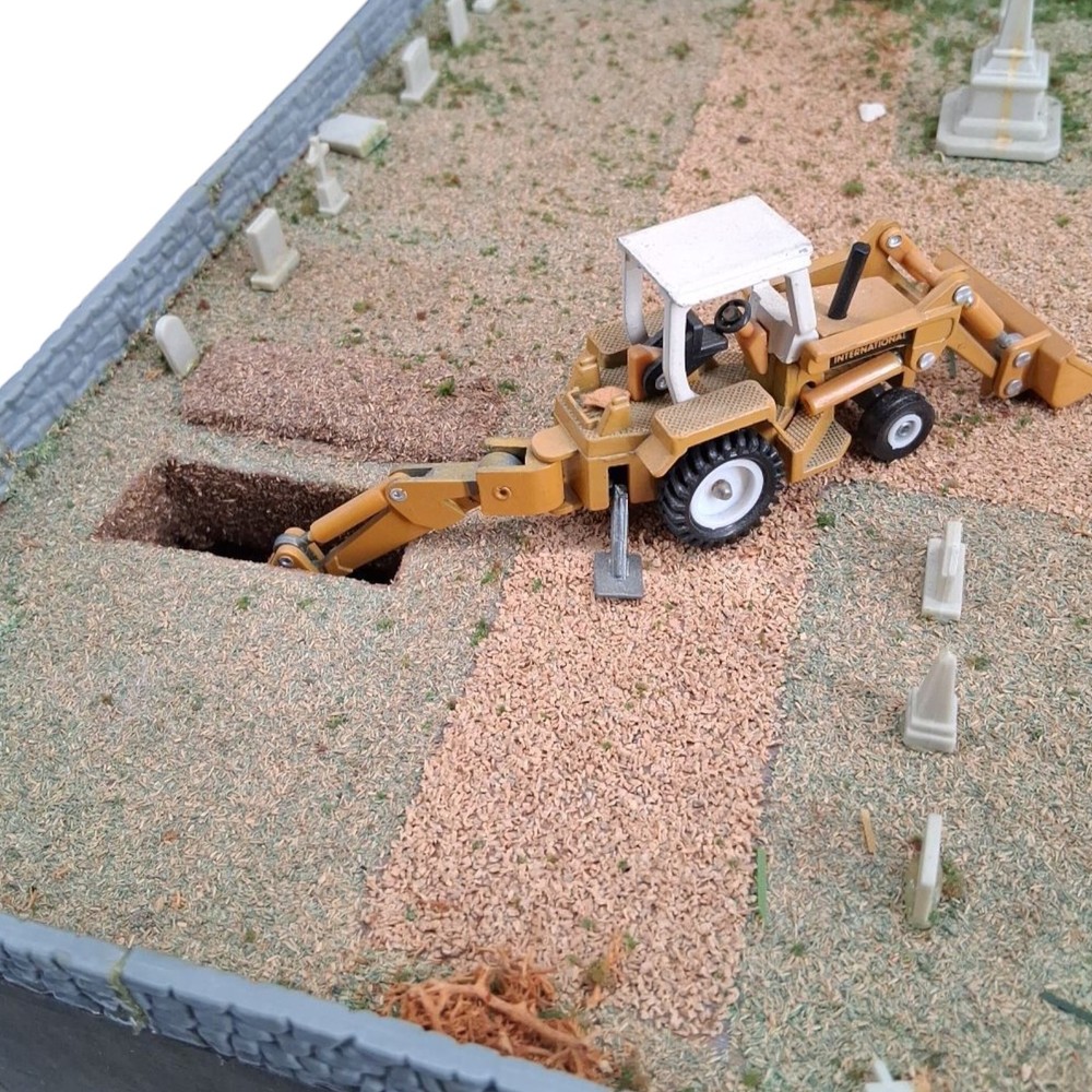 Custom Built Cemetery Diarama HO Operating Motorized Grave Digger Tested Working